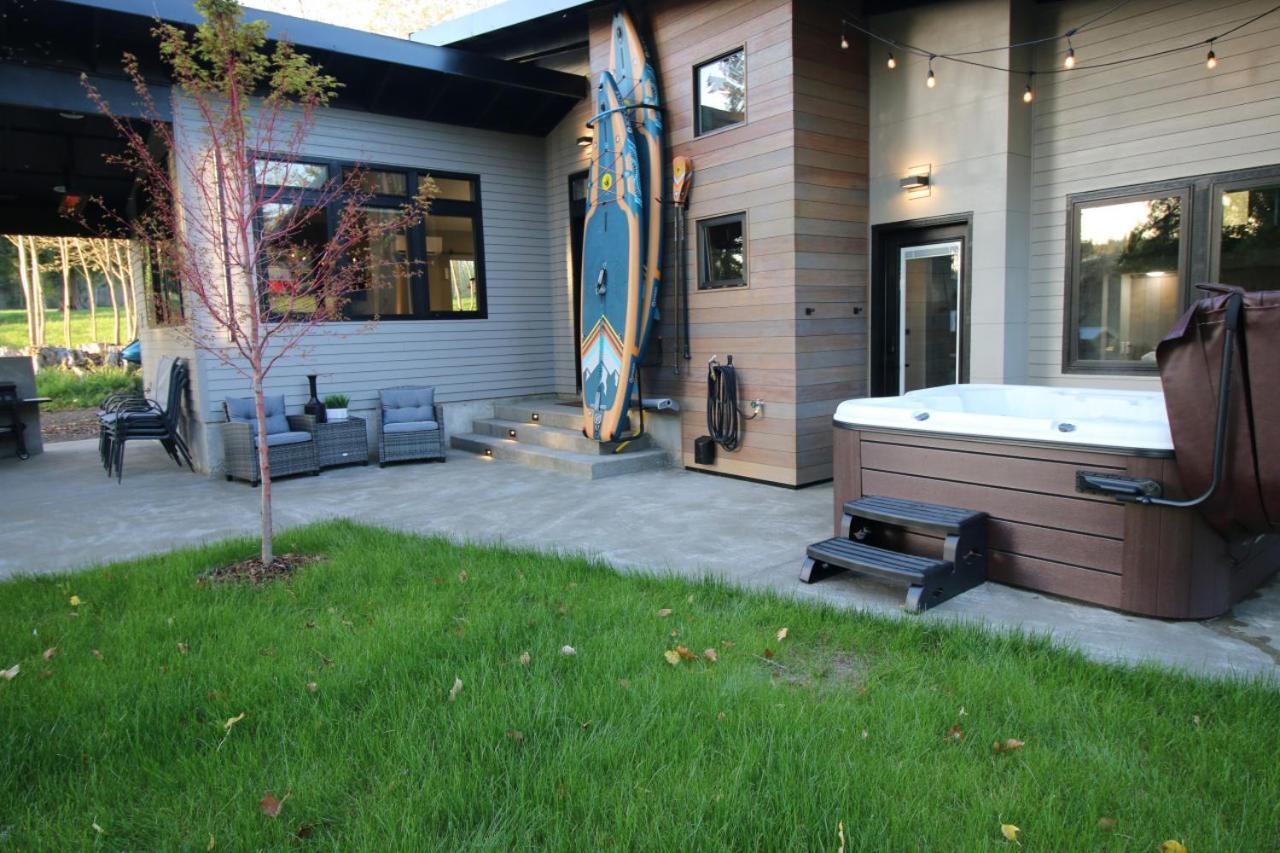 Luxe Lake Cabin Hot Tub Grill Firepit Ev Charger Onalaska Exterior photo